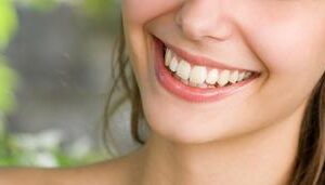 Picture of a woman illustrating the availability of dental holistic biocompatibility testing in Costa Rica.