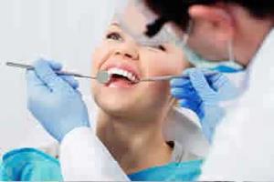 Picture of a smiling woman showing her happiness with the holistic oxygen-ozone therapy treatment she is receiving.