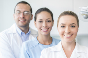 Picture of Costa Rica dentist and two dental assistants.