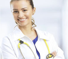 Portrait picture of a smiling Costa Rican doctor.